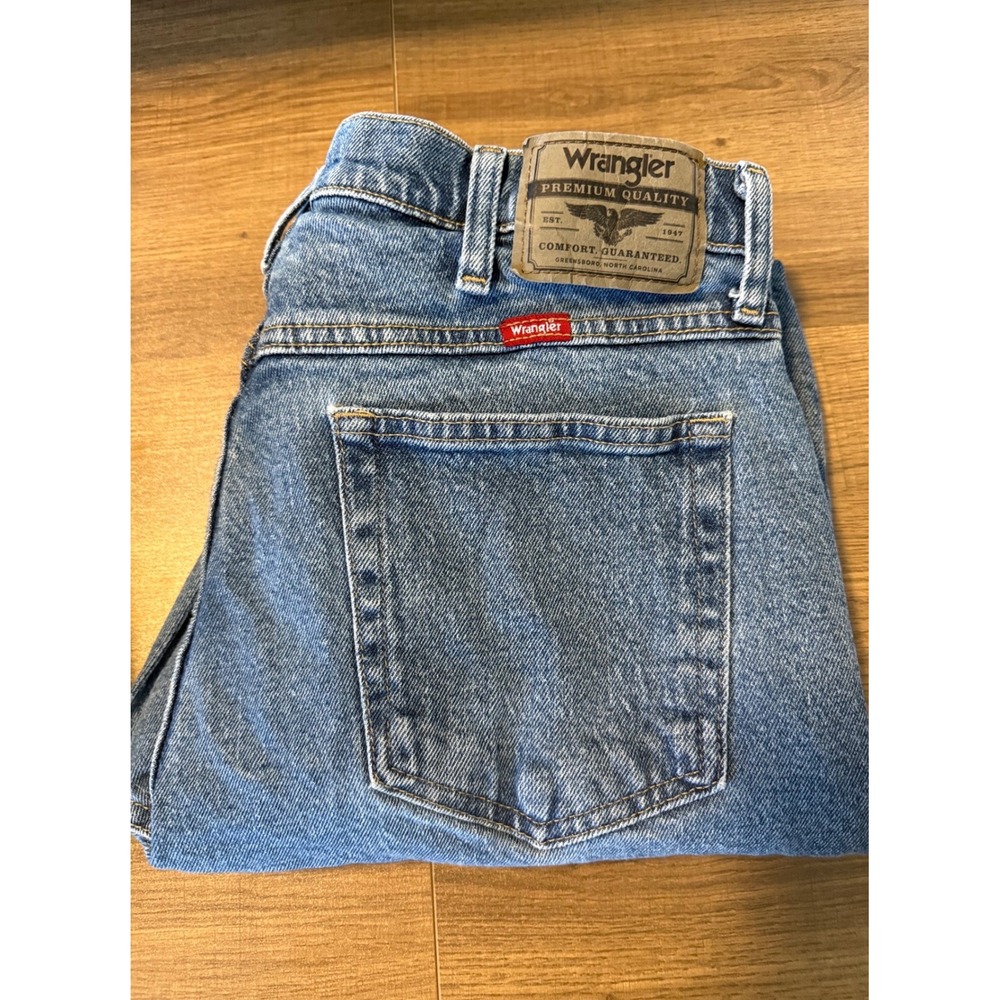 Wrangler Men Blue Denim Jeans Classic Fit Comfort Straight Leg Size 38x32